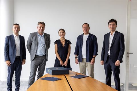 Tomas Kovarik, VP CEE Digital Payment Solutions at IST; Philippe Oliva, CEO of IST; Anastasia Serikova, EVP Digital Payment Solutions at IST; Dinar Samigullin, Deputy Chairman at Humo; Davron Tashkariev, Head of PMO at Humo. Image courtesy of Idemia Tomas Kovarik, VP CEE Digital Payment Solutions at IST; Philippe Oliva, CEO of IST; Anastasia Serikova, EVP Digital Payment Solutions at IST; Dinar Samigullin, Deputy Chairman at Humo; Davron Tashkariev, Head of PMO at Humo.